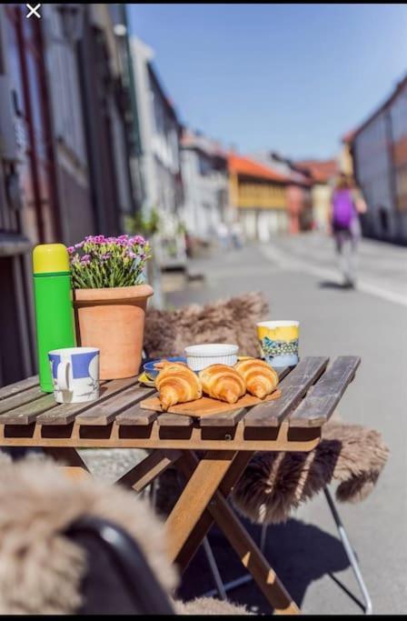 Nydelig Leilighet I Bakklandet Trondheim Eksteriør billede